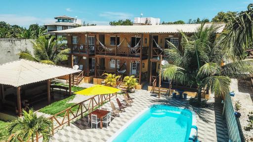 Acolhedor apto em rancho na Praia de Imbassaí, BA - Housity