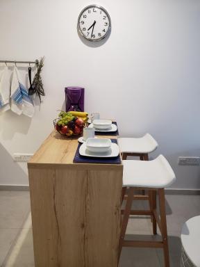 Modern & Cozy Studio w/ Backyard Near City Center - Housity