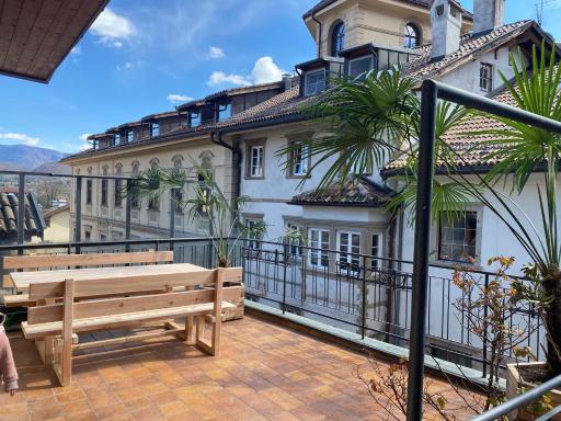 Goldengel Ferienwohnung im Herzen Kalterns mit einer Terasse zum verlieben - Housity