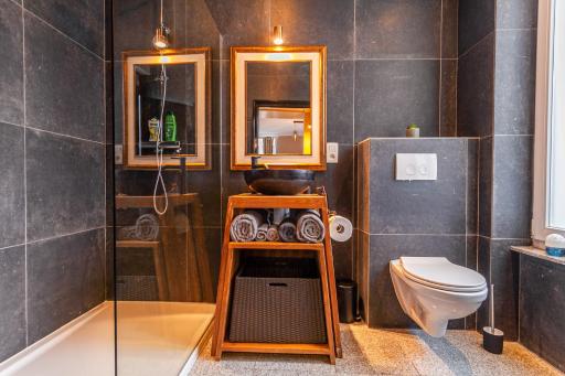 Luxury Suites Boutique - Housity