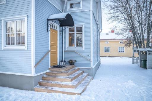 Cozy 1 Br Apt and Free parking by the Railway station - Housity