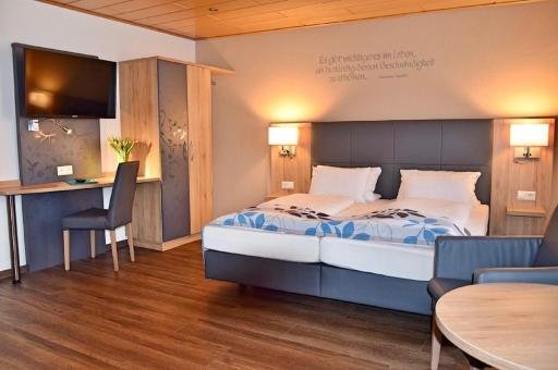 Cafe-Hotel Altreuter - Housity