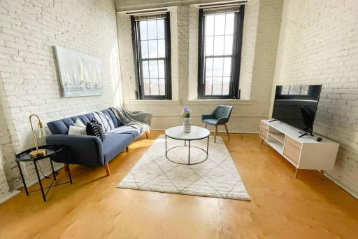 Classic Downtown Louisville Lofts - Housity