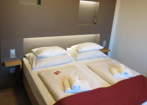 Hotel Neuthor - Housity