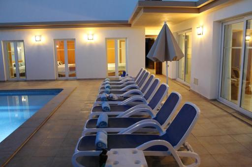 Villa BETTY - Housity
