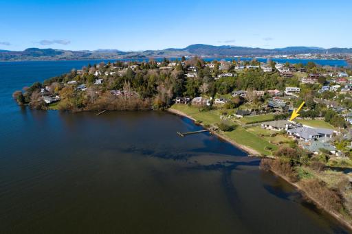 Gemini Shores - Rotorua Holiday Home - Housity