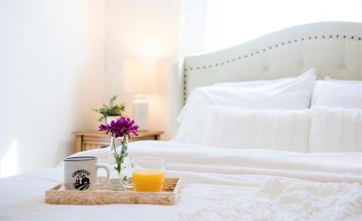 Inn on Golden Pond - Housity