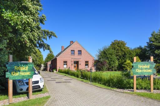 Ferienwohnungen auf dem Ferienhof Klein Husums - Housity