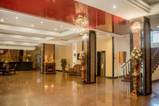 Dniprovski Zori - Housity