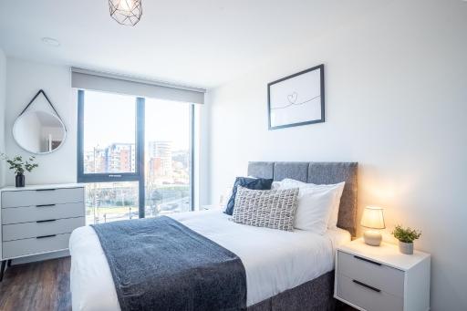 Great Central 2 Bed Apartments near City Centre Opulent Living Serviced Accommodation Sheffield - Housity