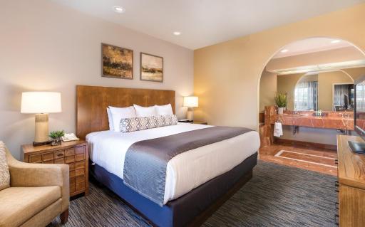 The Legacy Golf Resort - Housity