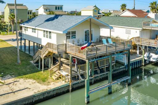 Sea Isle Splendor - Beautiful Wide Bay Water Canal Views - Outdoor Bar - Easy Walk to Beach! - Housity