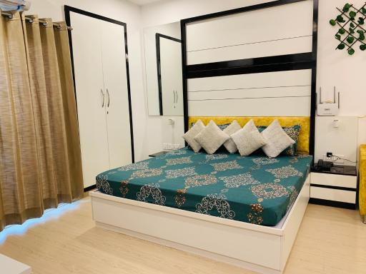 The Buddha Square Near India Expo Mart - Housity