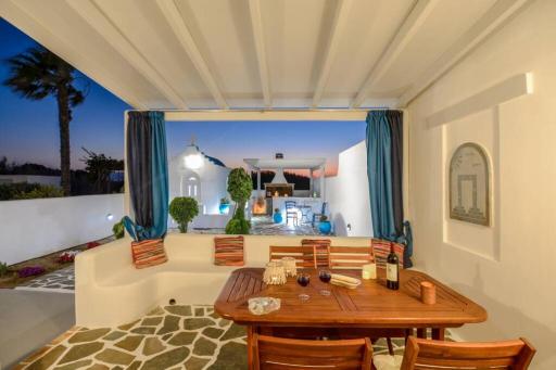 Villa Musicians - Housity
