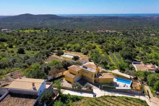 Sunny House - Housity