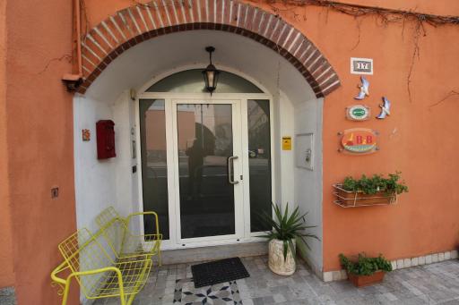 Due Passi dal Mare - Housity