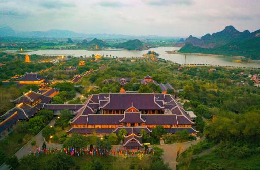Khách xá Bái Đính - Bai Dinh Guest House - Housity