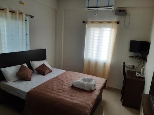 Siri Delight - Housity