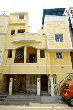 Nive's Home of Peace - Housity