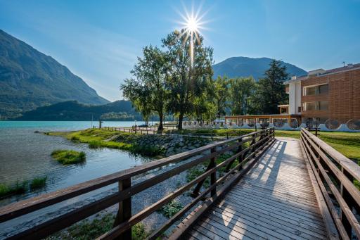 HOTEL TRILAGO - Housity