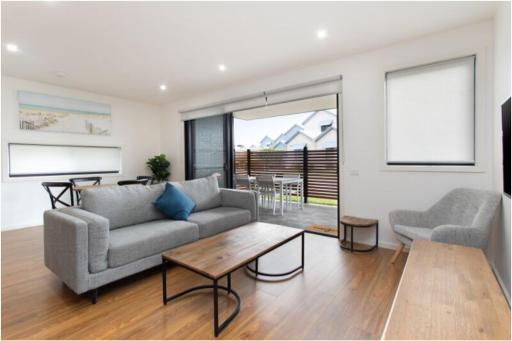 Captains Cove Ground Floor Luxury Apartments - Housity