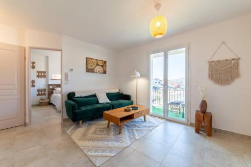 CHARMAND T2 AVEC VUE SUR LAC, TERRASSE TOUT EQUIPE - Housity