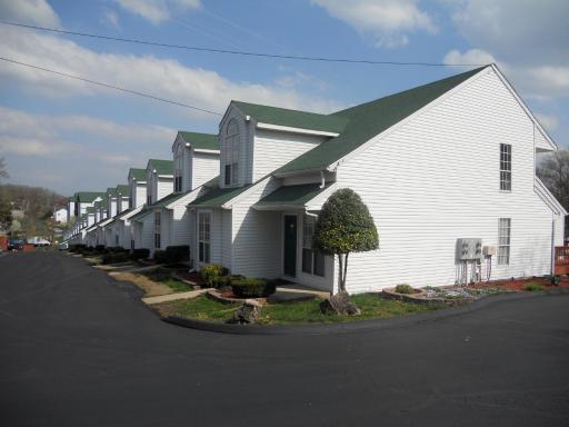 Surrey Vacation Resort by Capital Vacations - Housity