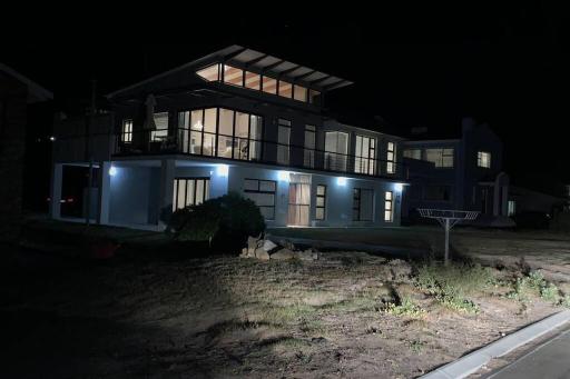 Beach House - Housity