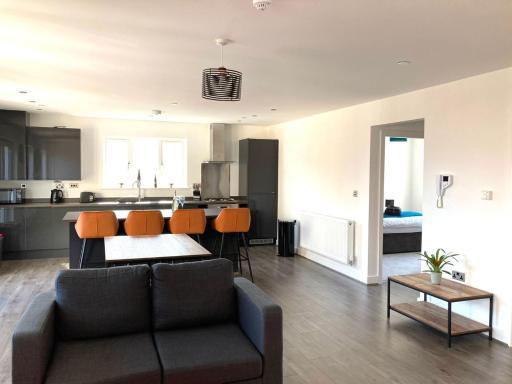 Spacious Newly Built Apartment Rhos on Sea, Colwyn Bay - Housity