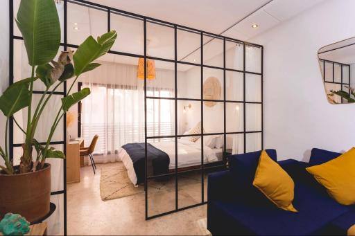 Stylish Studio(WiFi, Netflix, Pool, AC, Nespresso) - Housity