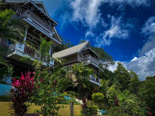 Mouggae Blues Villas - Housity