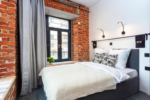 RED SQUARE LoFT APARTMENTs - Housity