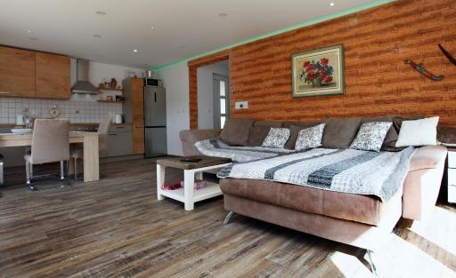 KLAN Klara House - Housity