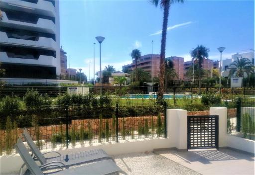 Cosy ground floor apartment with direct access to the pool - Housity