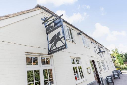New Flying Horse Inn - Housity