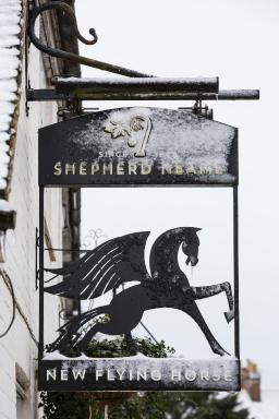 New Flying Horse Inn - Housity