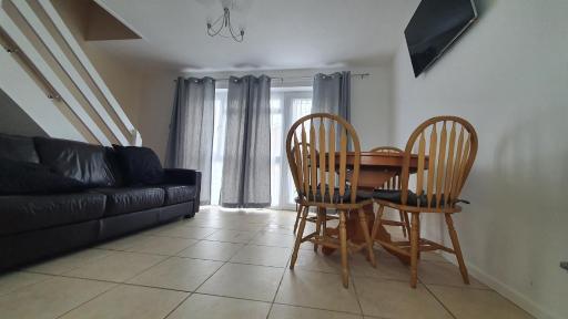 63 Bermuda Holiday Chalet Sleeps 6 - Housity