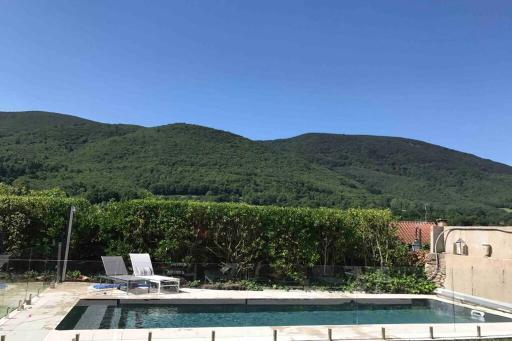 Presbytère ancien avec piscine - Housity