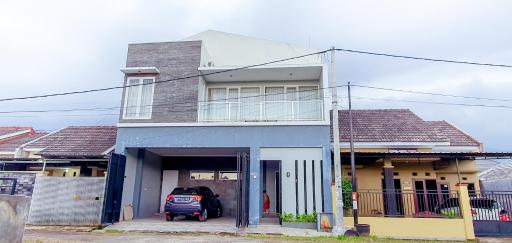 Villa Mangli Monochrome Syariah by eComerceloka - Housity