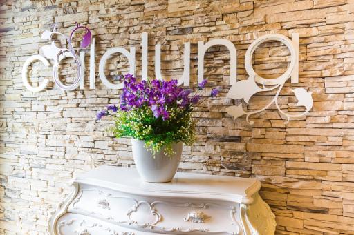 Hotel Calaluna - Housity