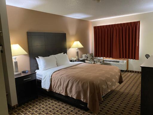 Quality Inn Morton at I-74 - Housity