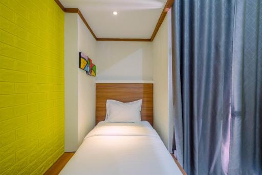 Cozy Studio with Bunk Bed at Dave Apartment near UI By Travelio - Housity