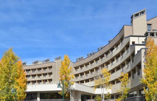 Seasons at Avon - Housity