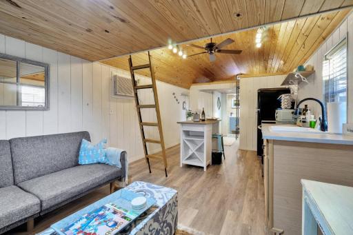 Experience the TINY HOUSE - Housity