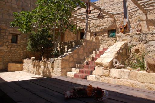 Beit al Taybeh - Housity