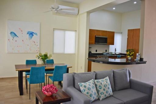 Gorgeous & cozy house close to the beach & market. - Housity