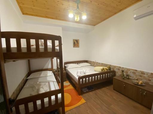 Piccolo Grande Amore - Housity