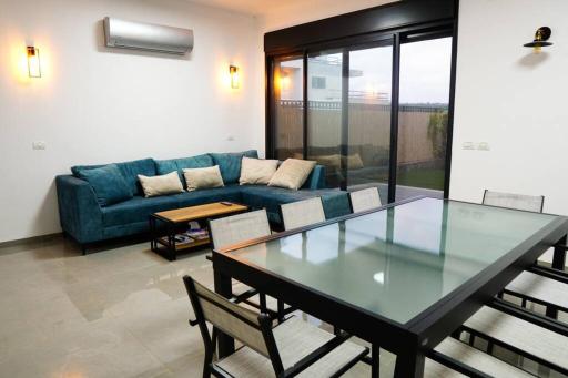 Galileo Modern House - Housity