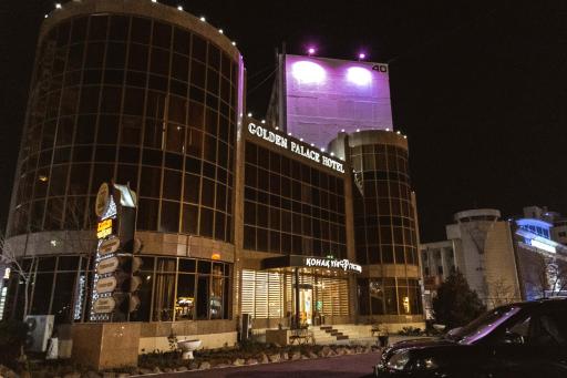 Golden Palace - Housity