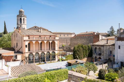 UP ROOMS BANYOLES - Housity